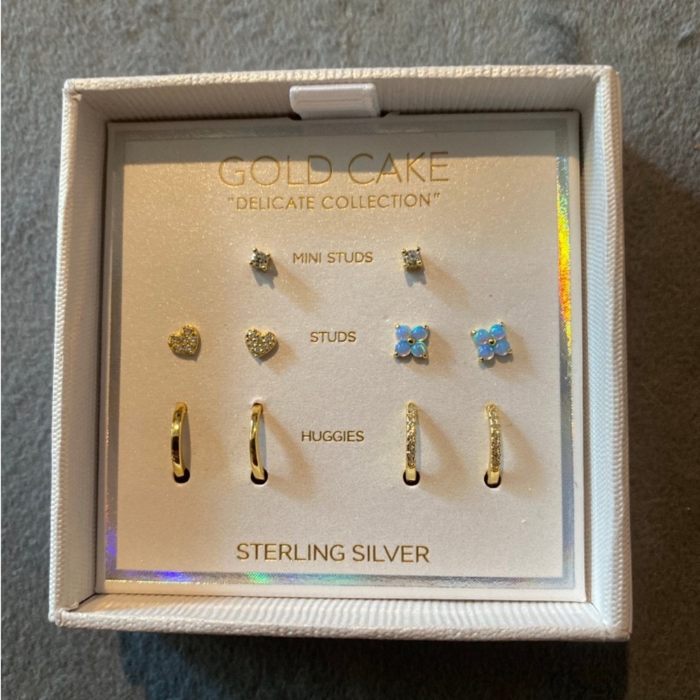 BNIB Gold Cake “Delicate Collection” 18kt Gold Plated Sterling Silver Earrings